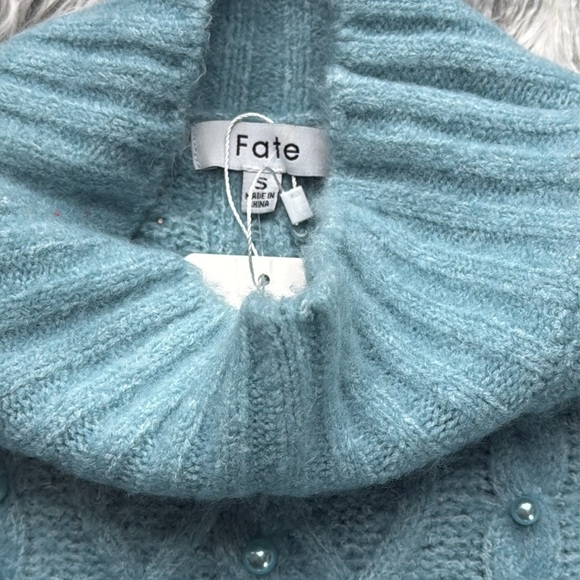 NWT Fate: Just A Thought Pearl Sky Blue Embellished Cable Knit Chunky Sweater - Picture 7 of 12